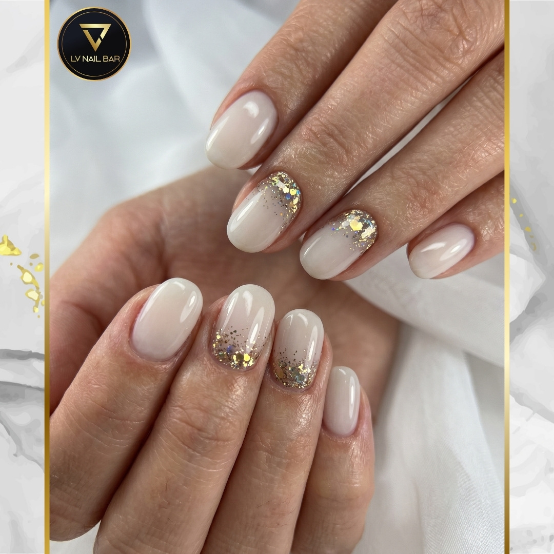 Happy nails